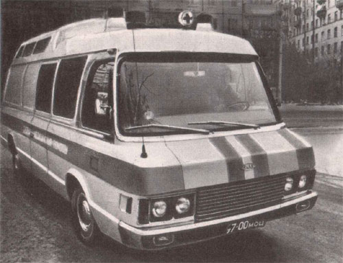 ZIL-119-Yunost-1970-opti.jpg